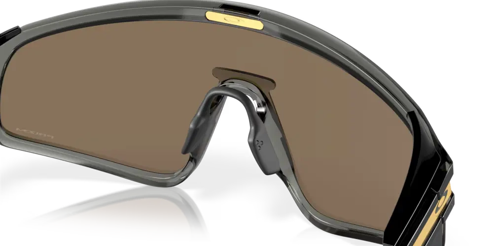 Oakley Sunglasses LATCH PANEL Grey Smoke / Prizm 24K OO9404-05