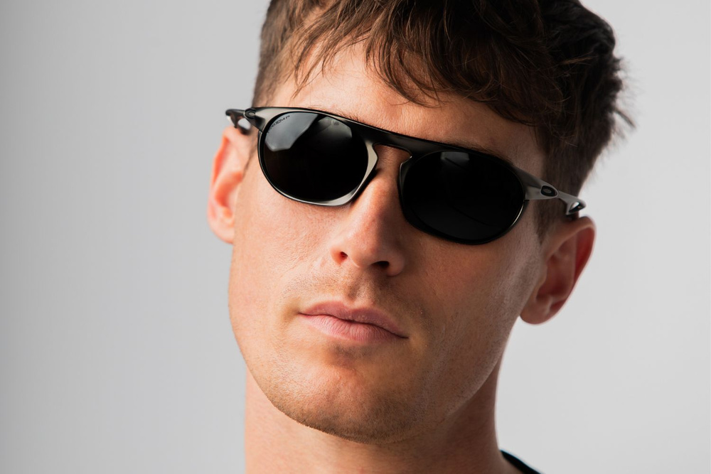 Oakley Sunglasses  OO4065-05