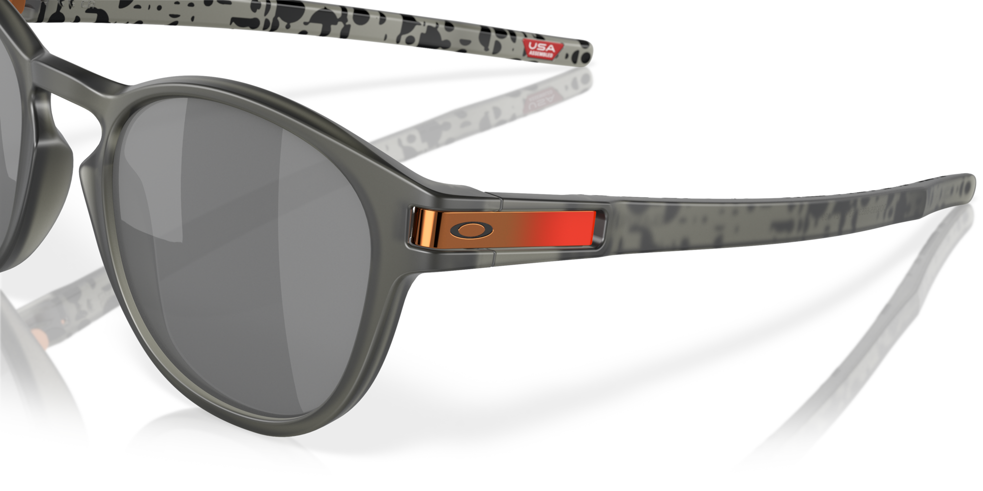 Oakley Okulary przeciwsłoneczne LATCH Community Collection Matte Grey Smoke/Prizm Black OO9265-66