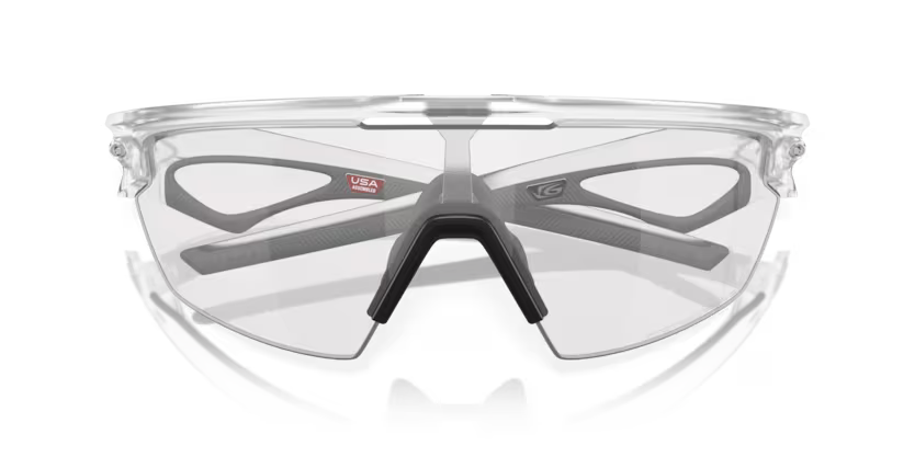 Oakley Okulary przeciwsłoneczne SPHAERA Matte Clear / Clear to Black Iridium Photochromic OO9403-07