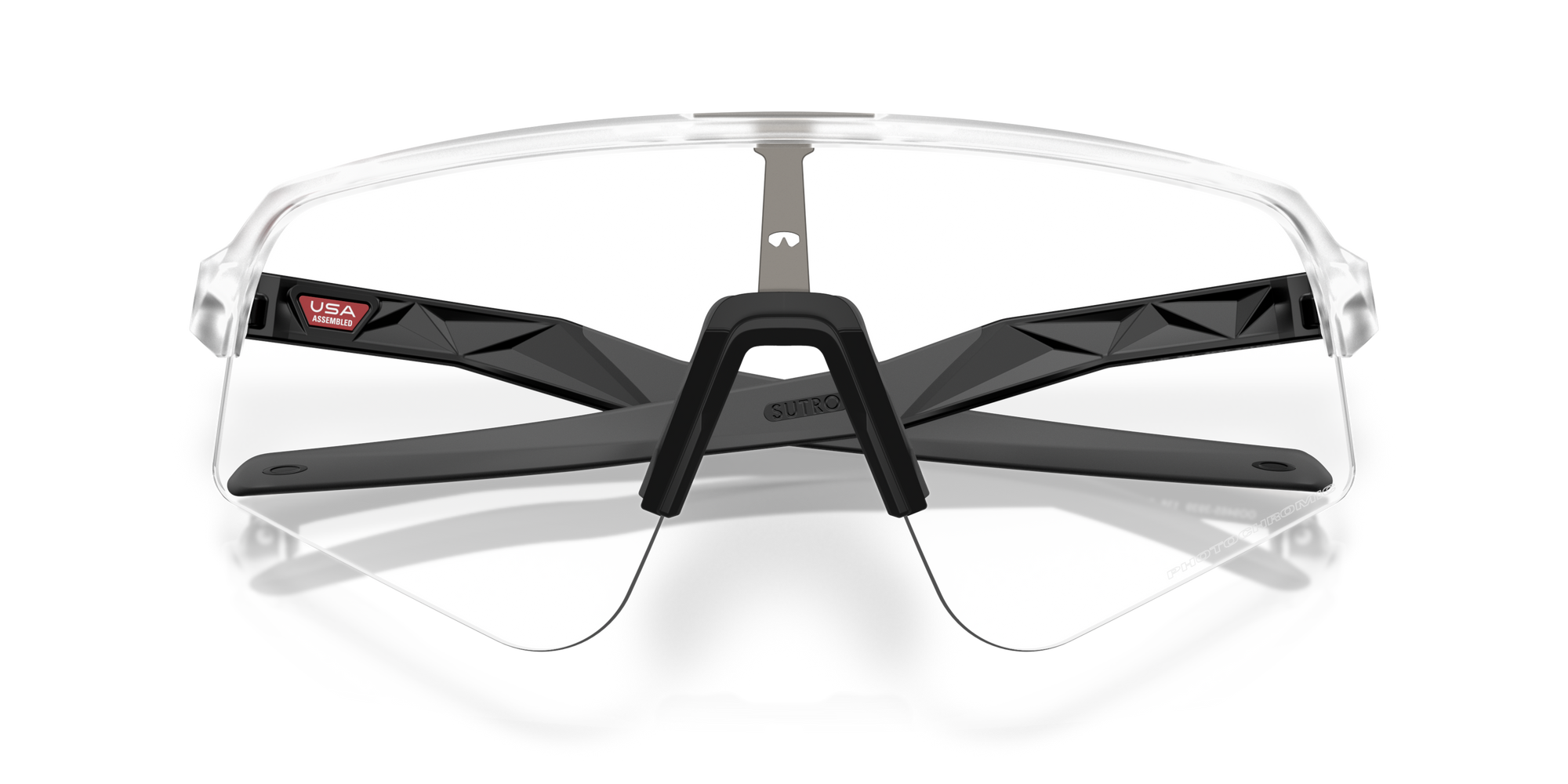 Oakley Okulary przeciwsłoneczne SUTRO LITE SWEEP Matte Clear / Clear To Black Iridium Photochromic OO9465-39