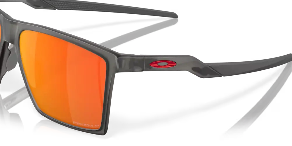 Oakley Okulary przeciwsłoneczne FUTURITY SUN Satin Grey Smoke / Prizm Ruby Polarized OO9482-04