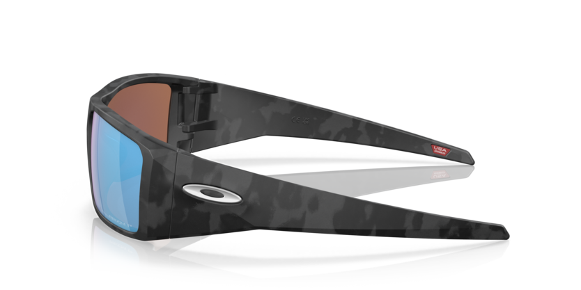 Oakley Sunglasses HELIOSTAT Matte black camo/Prizm deep water polarized OO9231-05