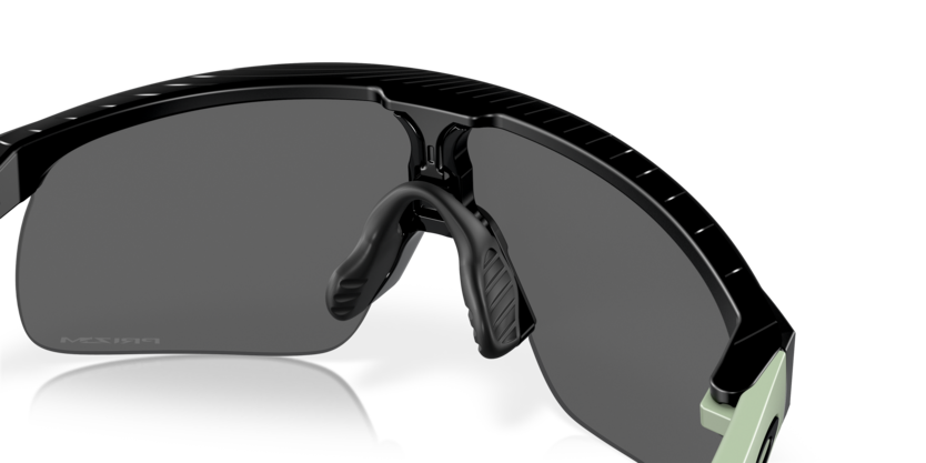 Oakley Sunglasses Junior RESISTOR Matte black/Prizm black OJ9010-13