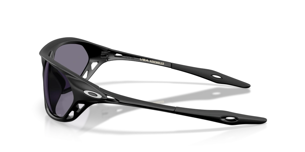 Oakley Sunglasses CAGE JACKET Matte Black/Prizm Grey OO9537-01