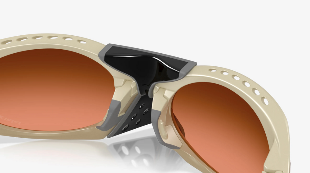 Oakley Sunglasses PLANTARIS OO9437-02