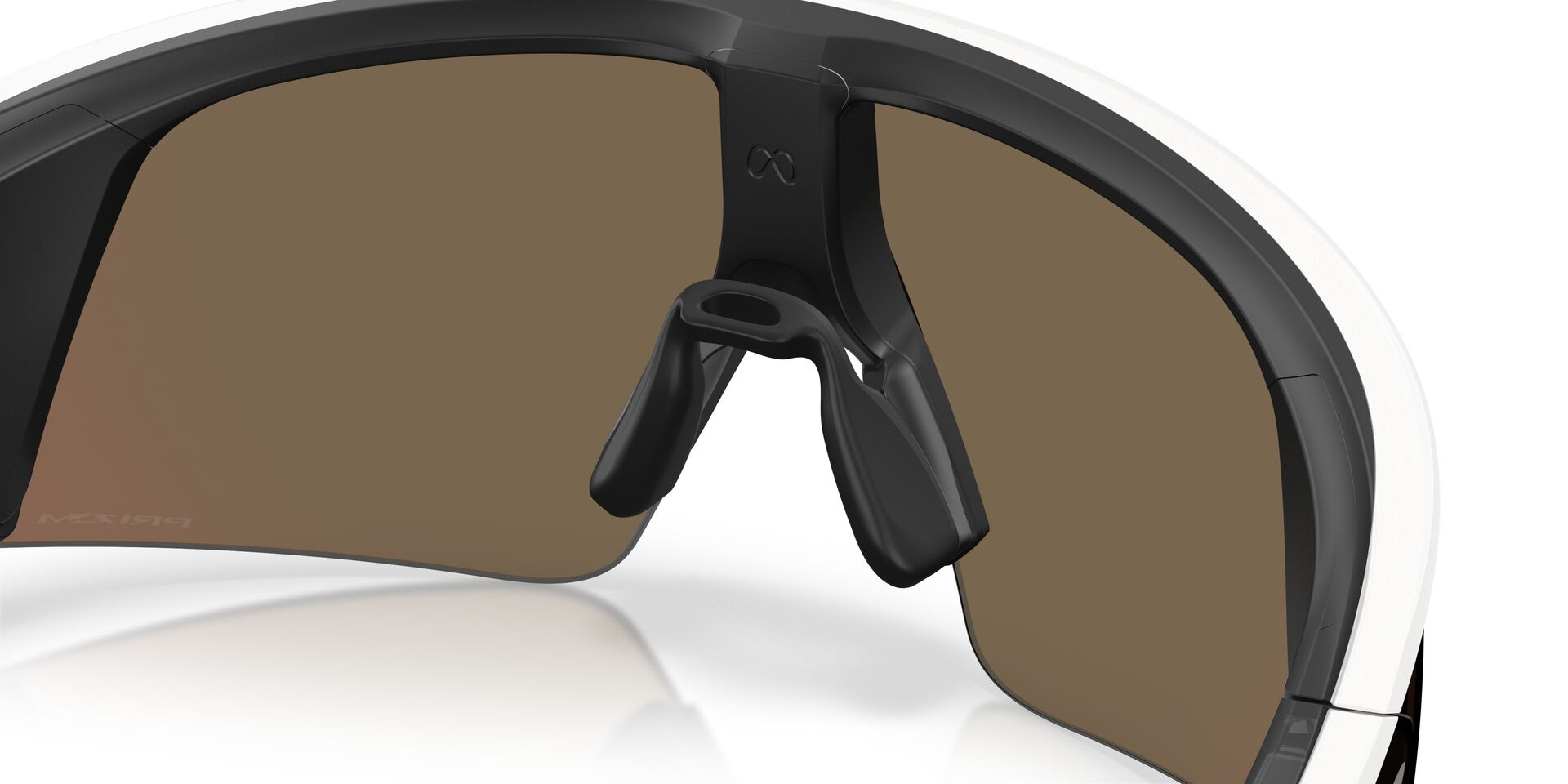 Oakley Meta Vanguard - sportowe okulary Meta AI z kamerą OW8001-08